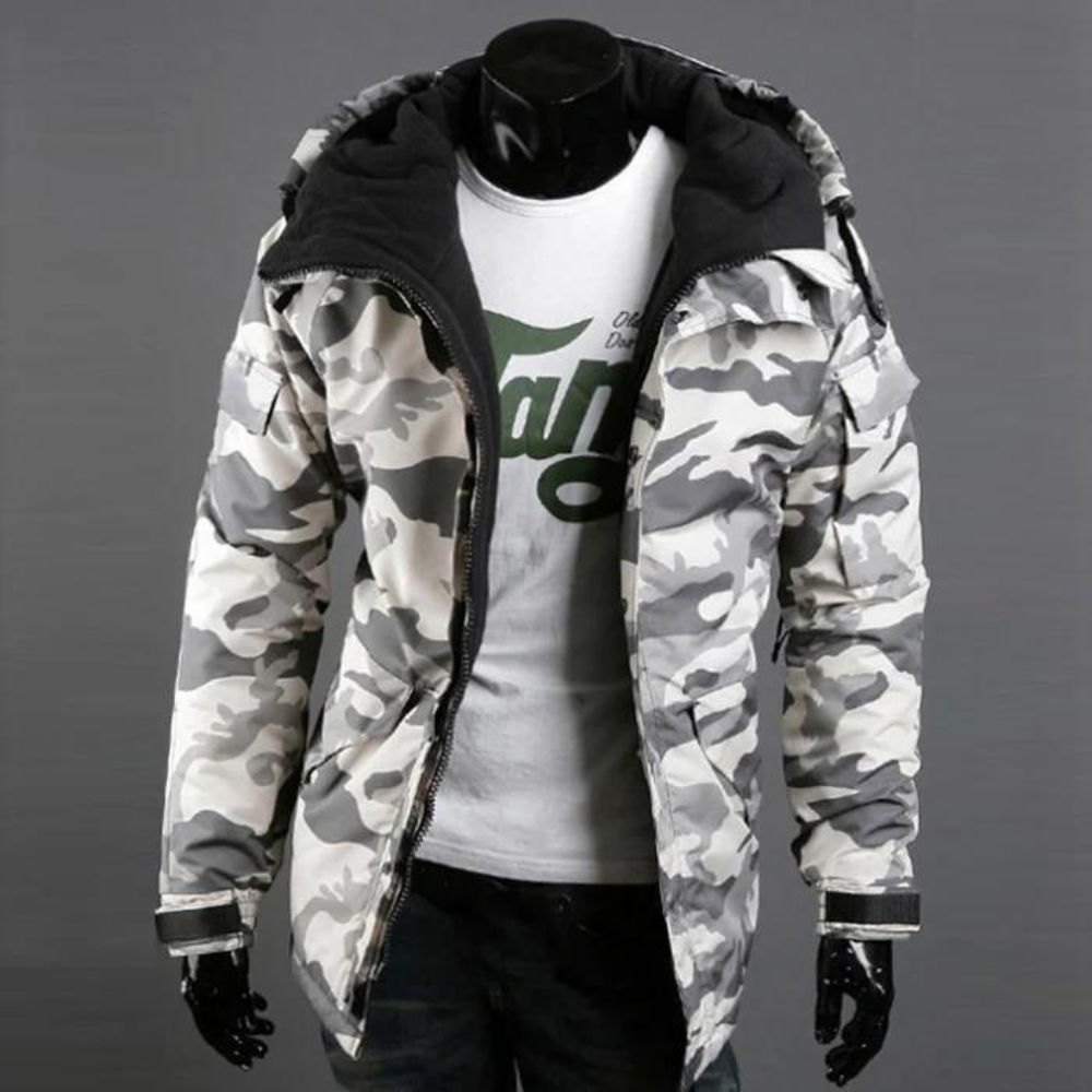 Casual and stylish camouflage autumn jacket, perfect for cool weather and everyday wear.







