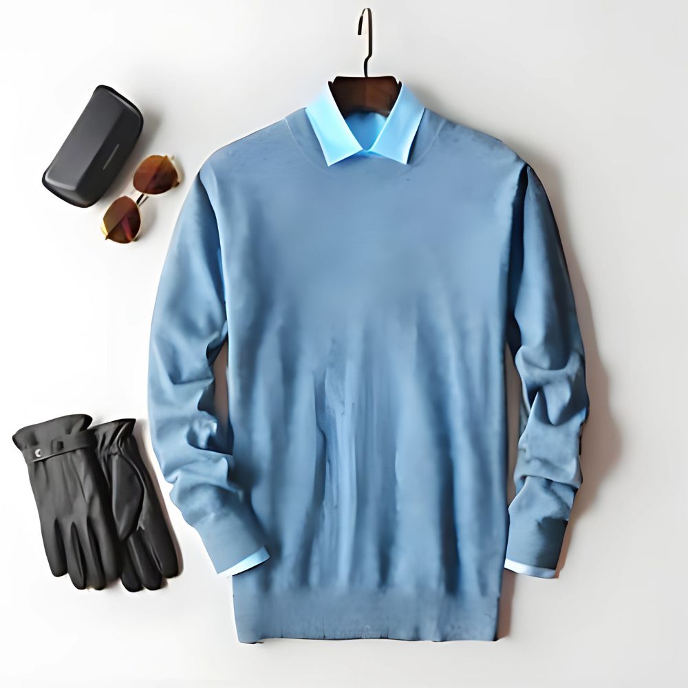 tylish and cozy men's autumn sweater for a warm and elegant look.