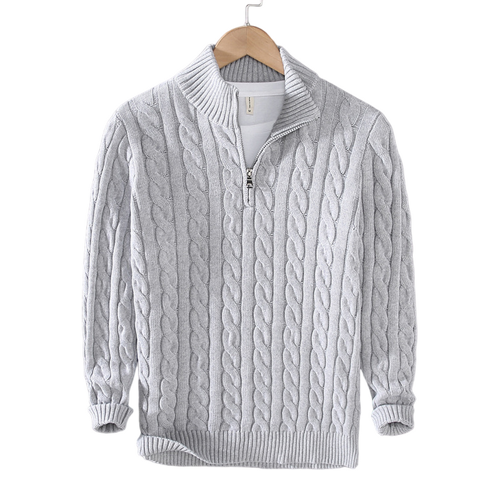 Stylish men's cable knit sweater, perfect for warmth and layering in autumn.







