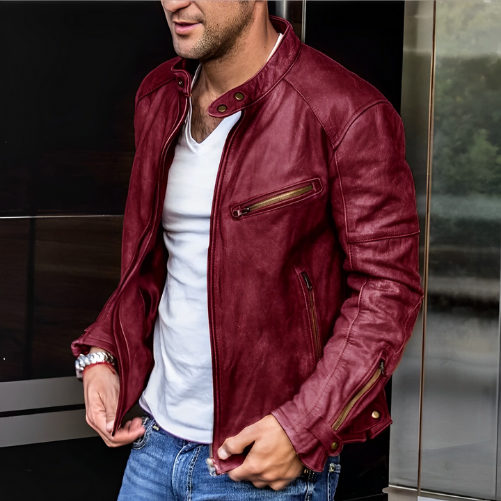 Luxe elegant leather jacket with a sleek fit, perfect for autumn days and versatile styling.







