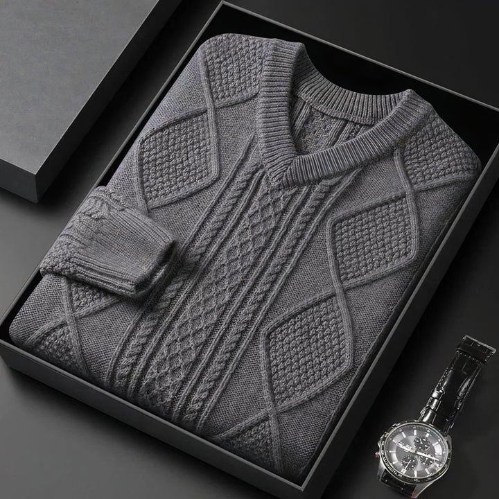 Stylish and sophisticated autumn sweater for men, perfect for chilly days.