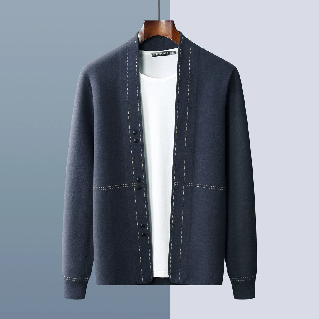 Men’s luxurious cardigan for autumn with premium fabric, tailored fit, and breathable warmth for stylish comfort.







