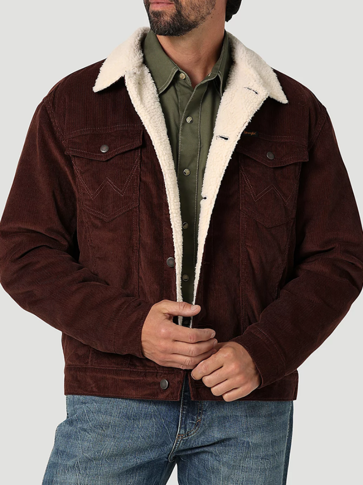 Men's warm corduroy autumn jacket with a classic design, perfect for layering and staying cozy in cooler weather.