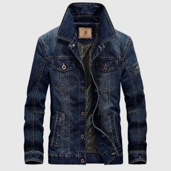 Premium men's denim jacket with a timeless design, perfect for casual and smart-casual outfits in autumn.