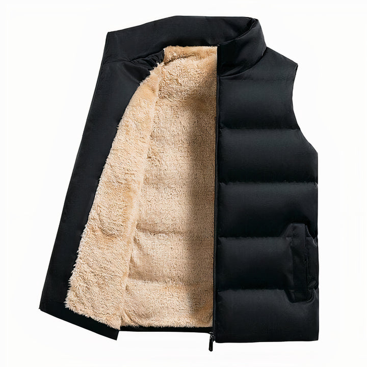 Warm sleeveless autumn vest for men, perfect for layering and staying cozy during cool autumn days.