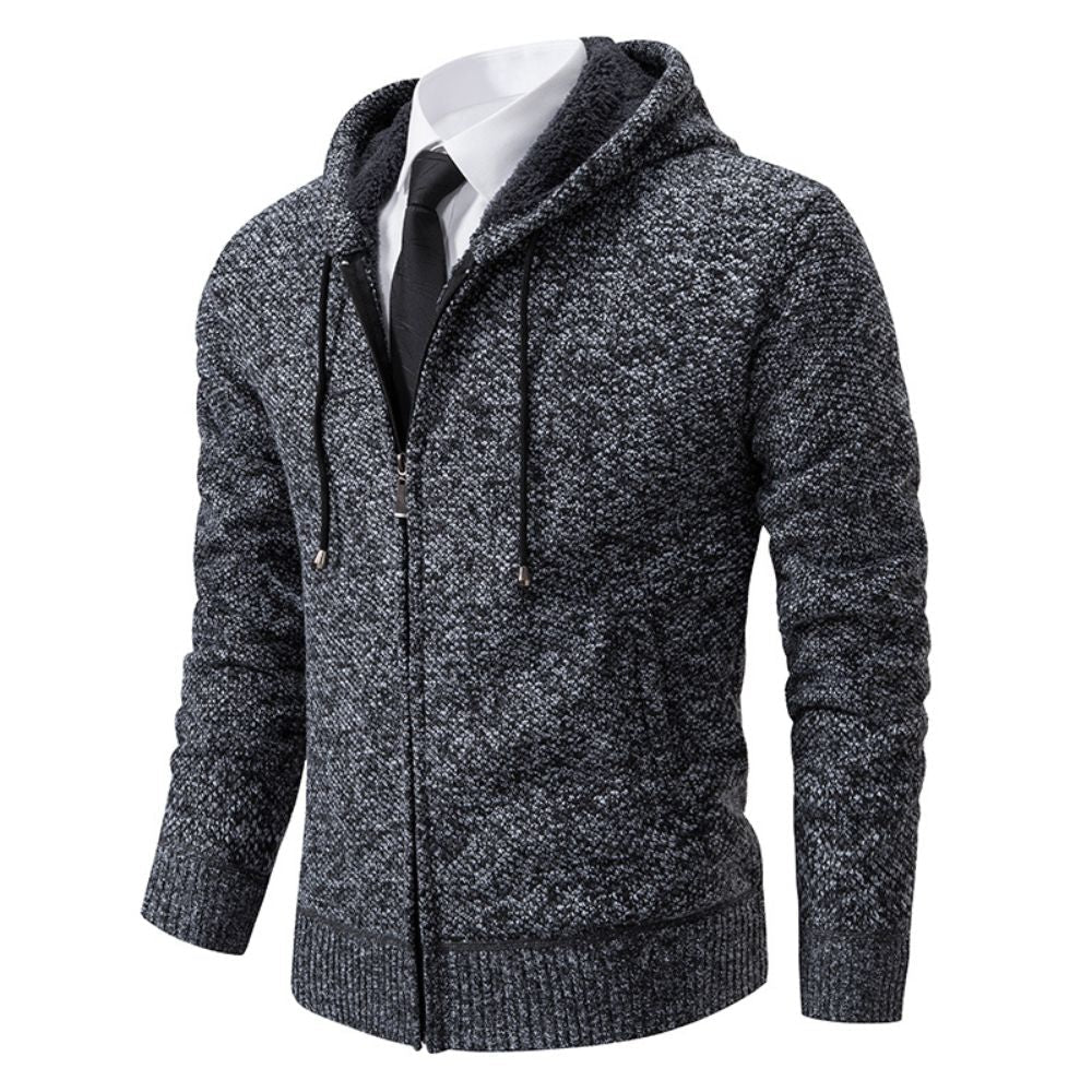 Men's hooded sweater ideal for autumn, combining warmth, comfort, and casual style for cooler days.