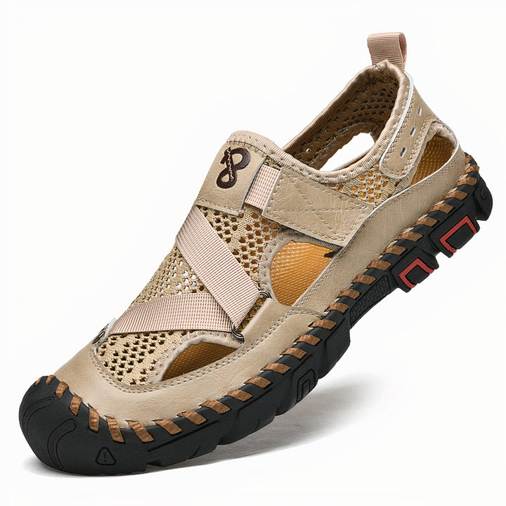 Breathable leather sandals with a lightweight design and non-slip sole, ideal for summer days.







