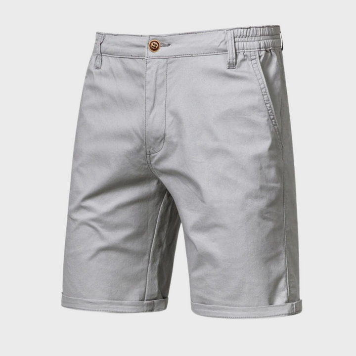 Casual chic summer shorts for men, lightweight and breathable, ideal for stylish and comfortable summer wear.






