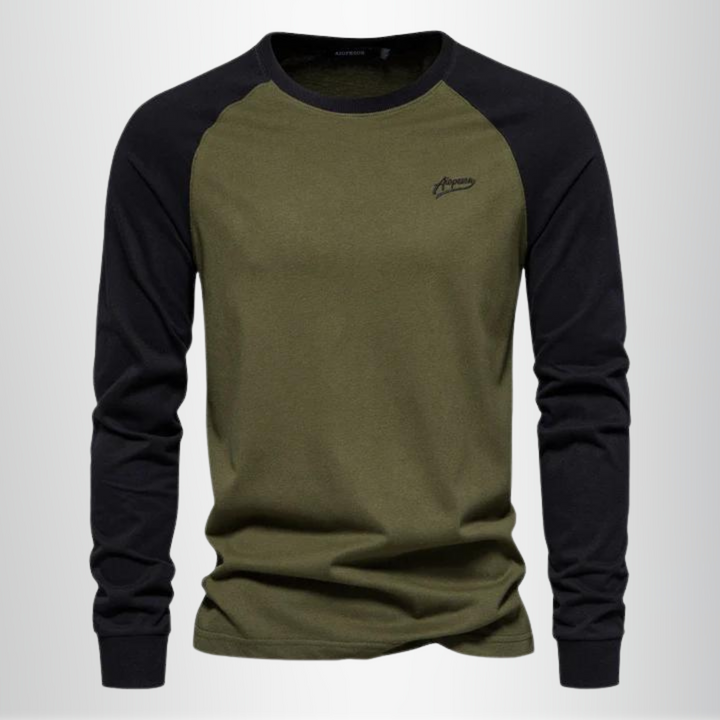 Casual everyday long sleeve T-shirt with a breathable, relaxed design, perfect for summer wear and versatile styling.