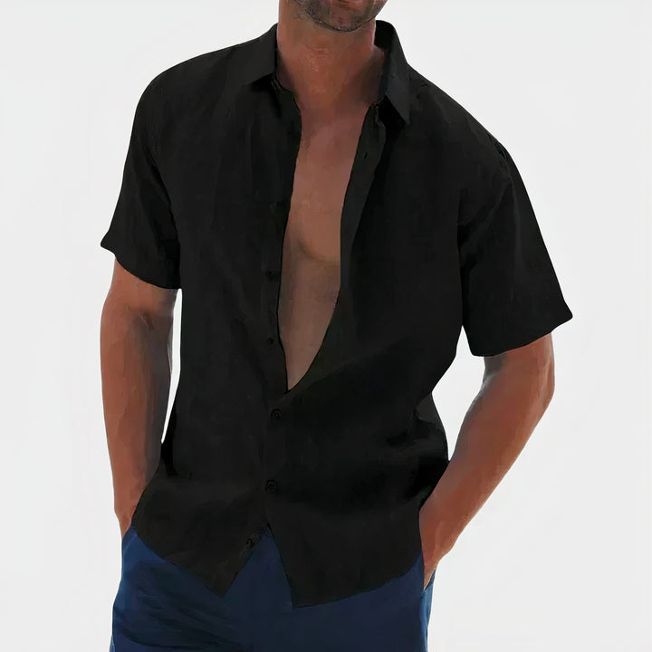 Casual summer shirt for men, perfect for warm days with breathable fabric and a relaxed fit.






