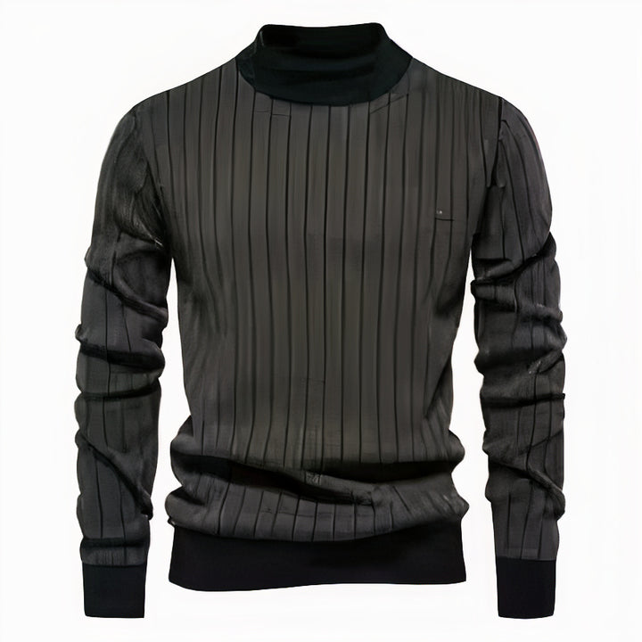 Stylish men's round neck sweater, perfect for layering and staying warm on autumn days.







