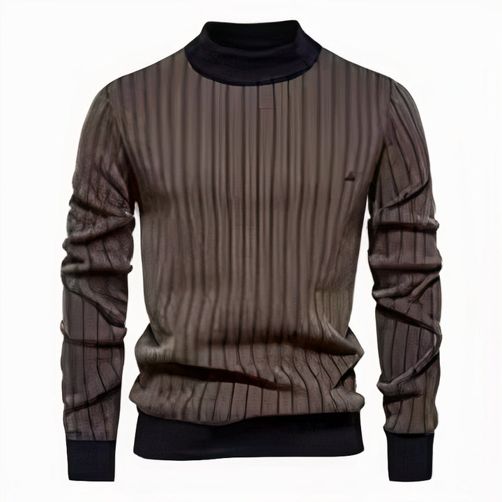 Stylish men's round neck sweater, perfect for layering and staying warm on autumn days.







