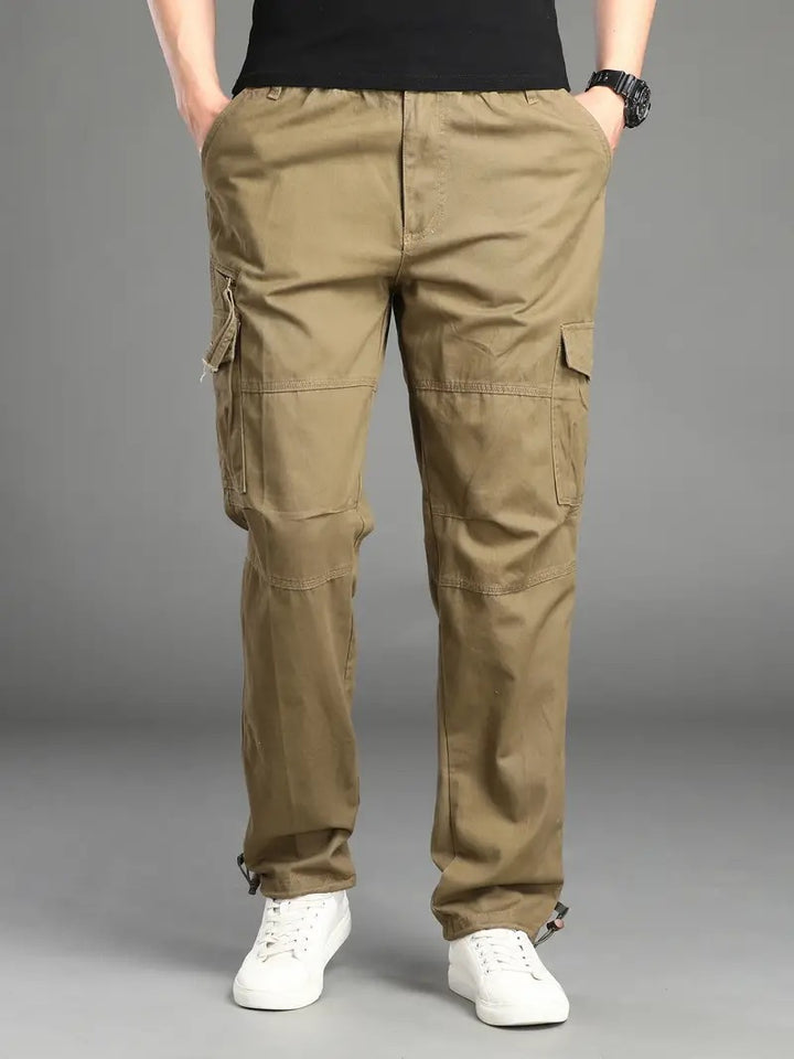 Men’s classic cargo pants with breathable fabric, multiple pockets, and durable construction, ideal for summer and everyday wear.






