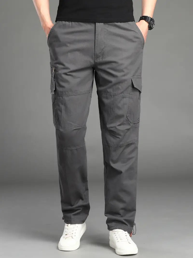 Men’s classic cargo pants with breathable fabric, multiple pockets, and durable construction, ideal for summer and everyday wear.






