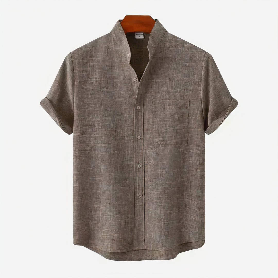 Classic elegant shirt with a timeless design, breathable fabric, and comfortable fit, ideal for summer days.






