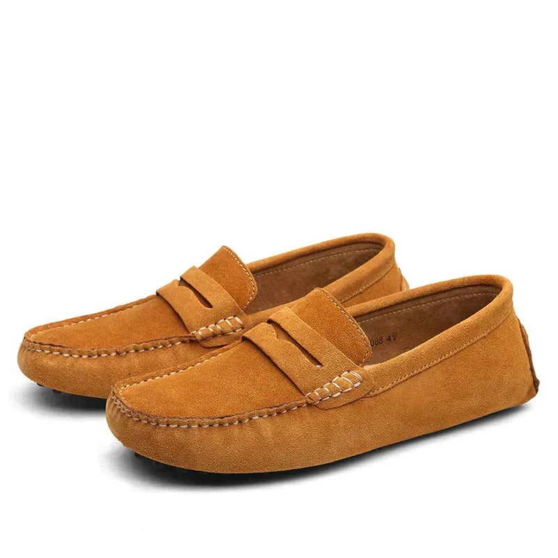 Classic elegant suede loafers with a timeless design, soft suede finish, and cushioned insoles, ideal for summer days.






