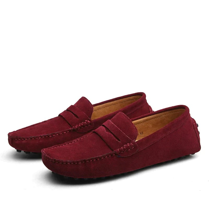 Classic elegant suede loafers with a timeless design, soft suede finish, and cushioned insoles, ideal for summer days.






