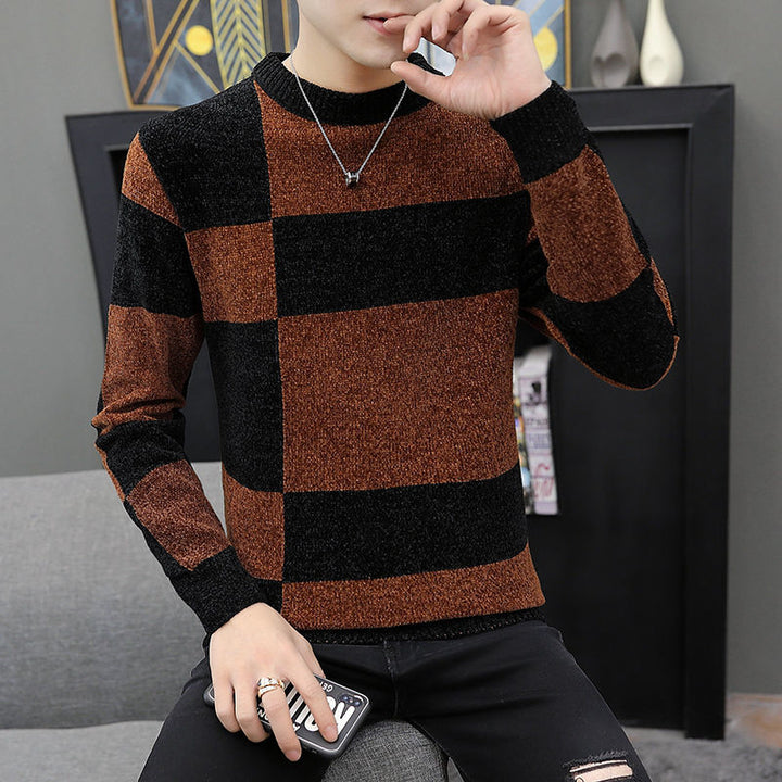 Classic sweater for men with a timeless design, perfect for casual and layered looks.







