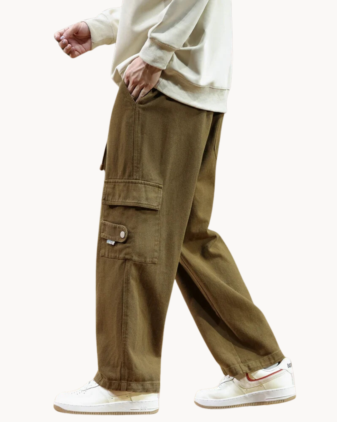 Comfortable baggy cargo-jogger pants with a loose fit, breathable fabric, and functional pockets, perfect for staying stylish and relaxed on summer days.






