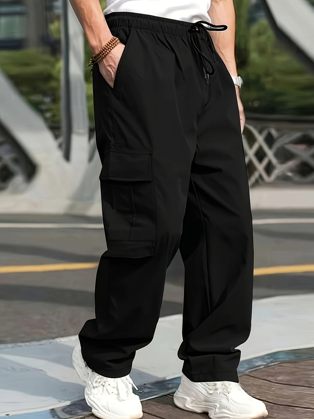 Comfortable cargo pants for men with spacious pockets and breathable fabric, perfect for summer days and casual outings.







