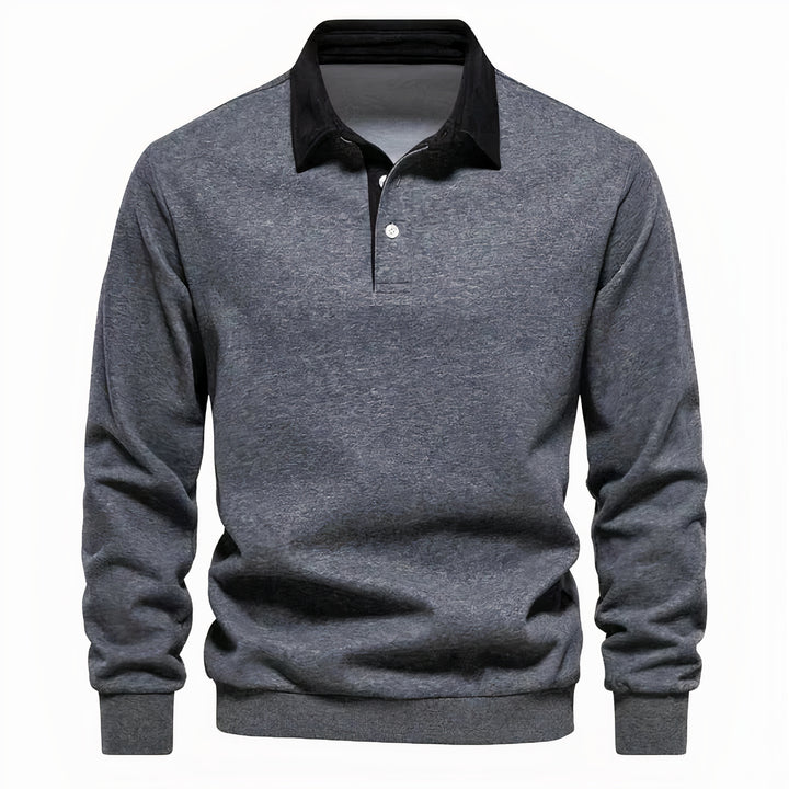 Elegant autumn sweater for men with a soft, breathable fabric and stylish fit, ideal for autumn days.