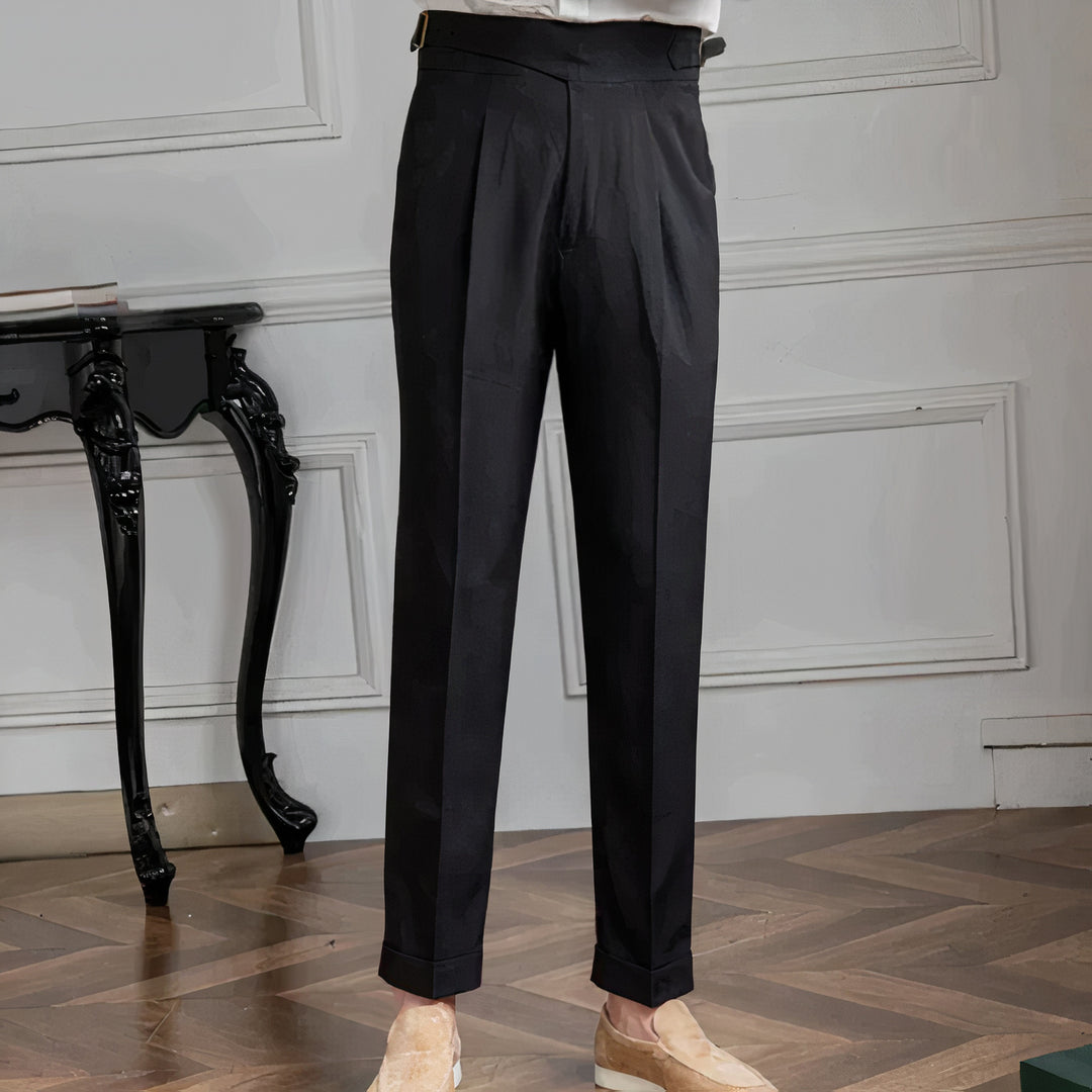  Elegant business pants for men with a tailored fit and breathable fabrics, perfect for professional settings and summer days.






