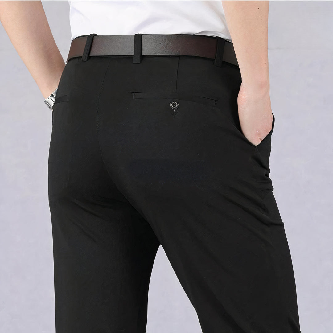 Elegant business trousers with a tailored fit, designed for comfort and style in any professional setting.