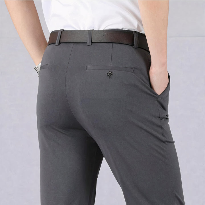 Elegant business trousers with a tailored fit, designed for comfort and style in any professional setting.