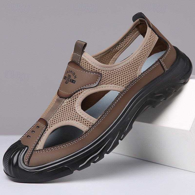 Lightweight and breathable men's summer sandals with a flexible sole and ergonomic support for all-day comfort.