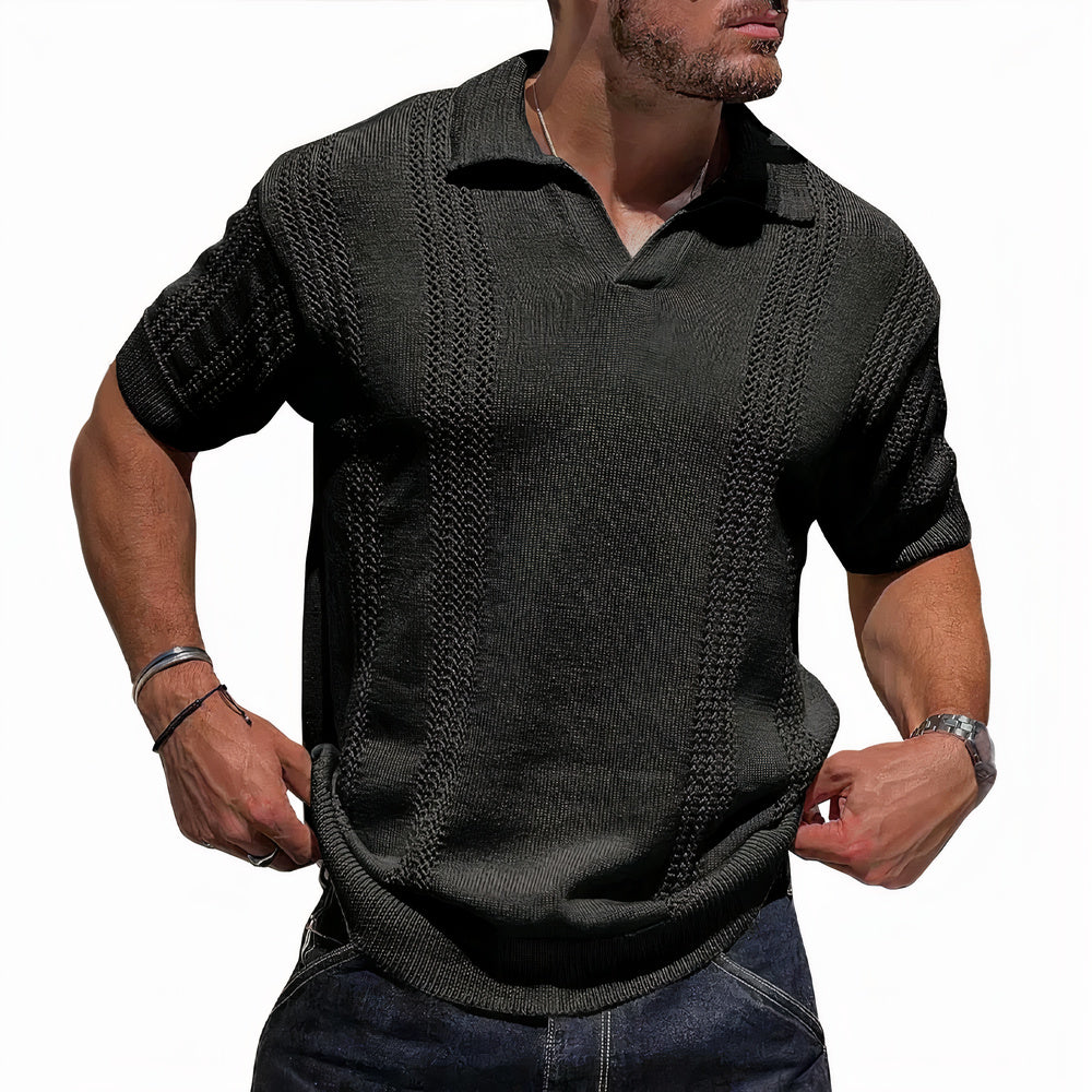 Men's casual breezy shirt, lightweight and breathable, perfect for summer days.






