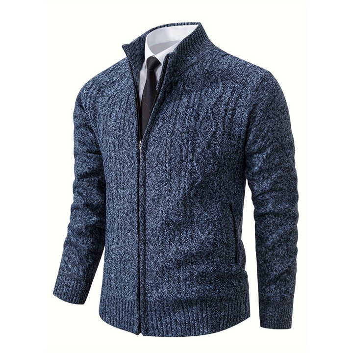 Men’s casual cardigan, lightweight and stylish, ideal for layering on cool autumn days with breathable and durable fabric.







