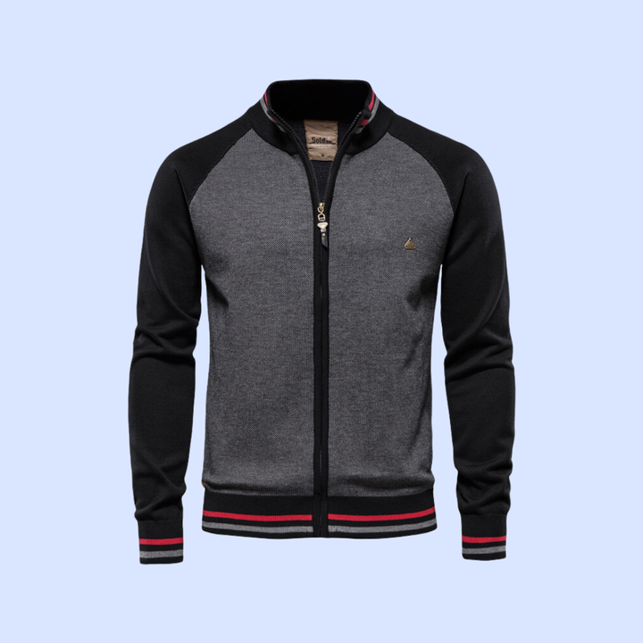 Men's classic autumn cardigan, soft and breathable, perfect for layering and cool-weather comfort.







