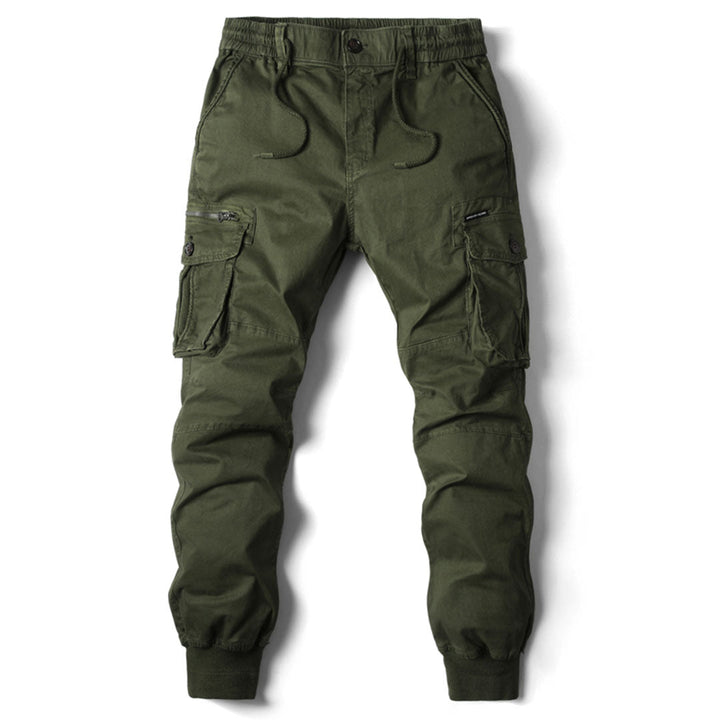 Men's classic multipocket cargo pants with a modern fit, breathable fabric, and practical storage, perfect for style and utility on summer days.






