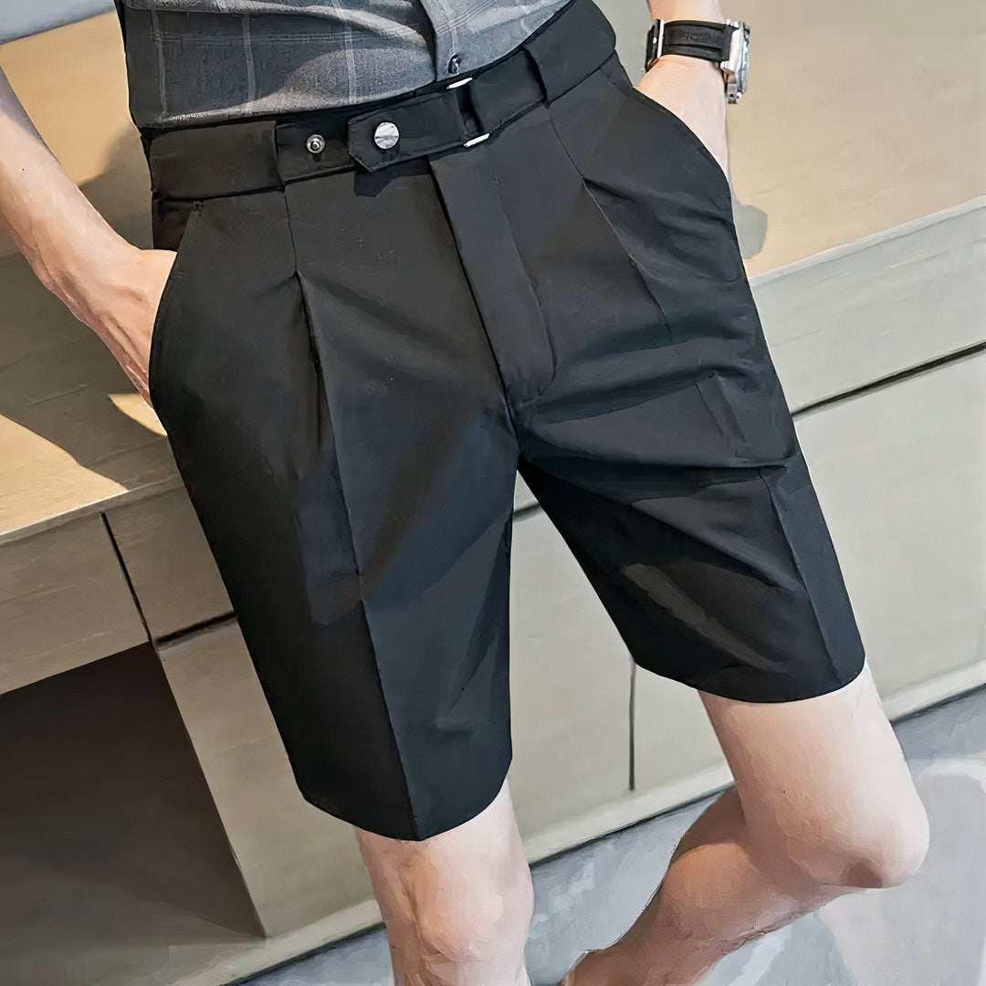 Men's elegant smart casual shorts with a tailored fit, premium fabric, and versatile design, ideal for summer days.