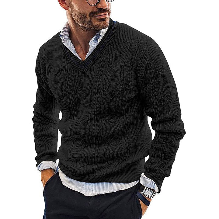 Men’s elegant sweater with breathable fabric and lightweight construction, perfect for summer evenings and versatile occasions.