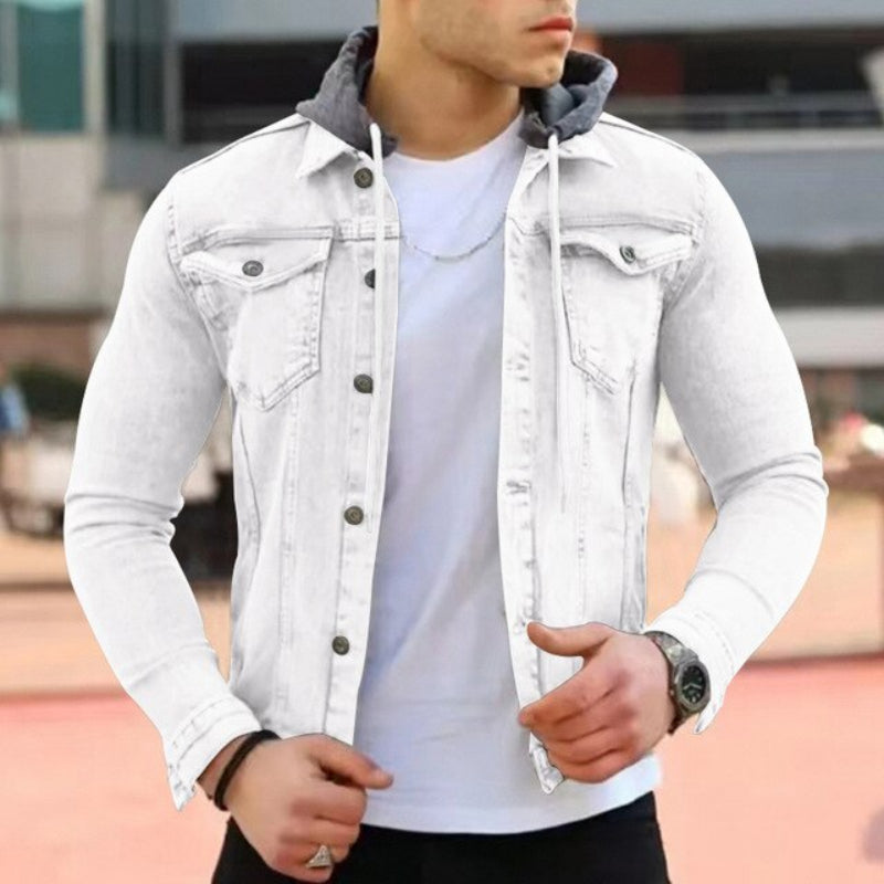 Men's fashionable denim jacket, ideal for layering during autumn days with timeless and versatile style.