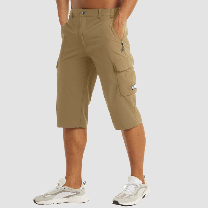 Men's quick-drying cargo shorts, ideal for summer with breathable fabric and durable design.