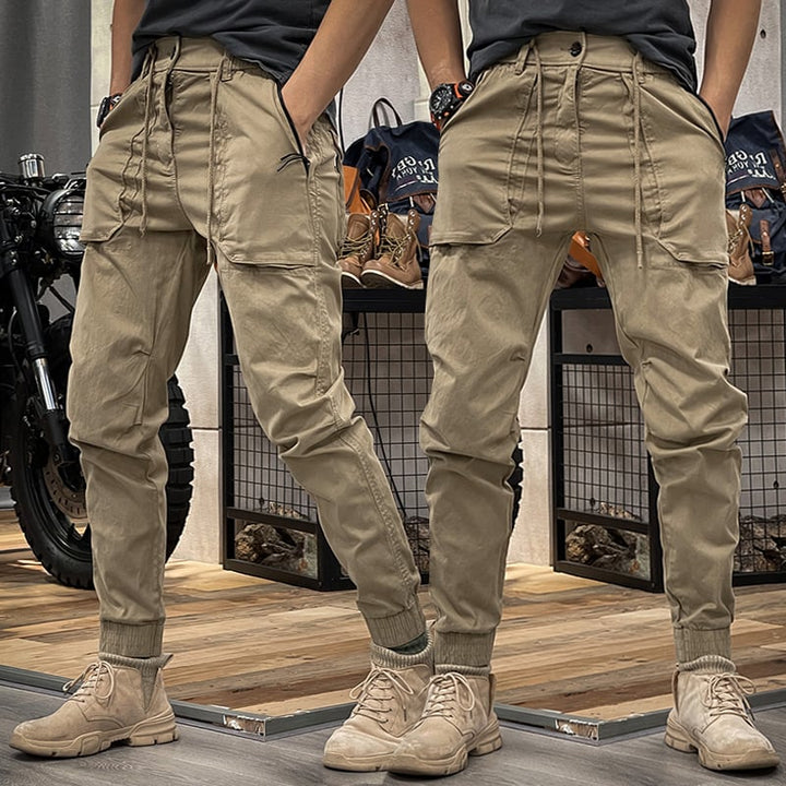 Men's stylish multipocket cargo pants with a relaxed fit, lightweight fabric, and versatile design perfect for summer days and outdoor activities.






