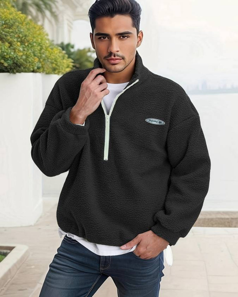 Men's warm fleece autumn sweater with a soft, insulating design, perfect for chilly days.







