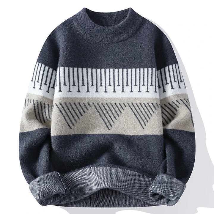 Men's warm relaxed sweater, offering cozy comfort and stylish versatility for autumn days.