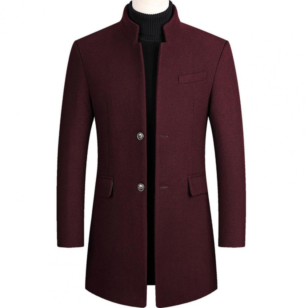 Men’s classic coat for autumn, offering timeless style and warmth for cooler days.