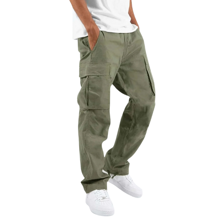 Modern men's pants designed for style and comfort, featuring a sleek fit and breathable fabric ideal for summer days.






